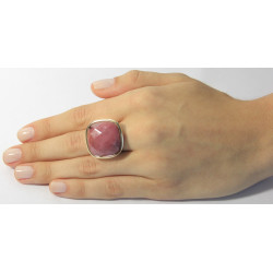 Anel Quadrado Rosa Escuro