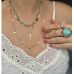 Colar Pedrinhas Verdes com Flores Douradas