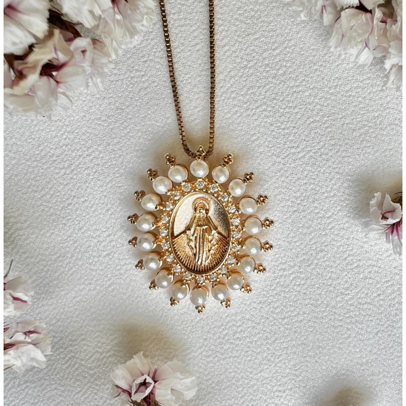 Colar Dourado Nossa Senhora das Graças com Pérolas e Zircônias